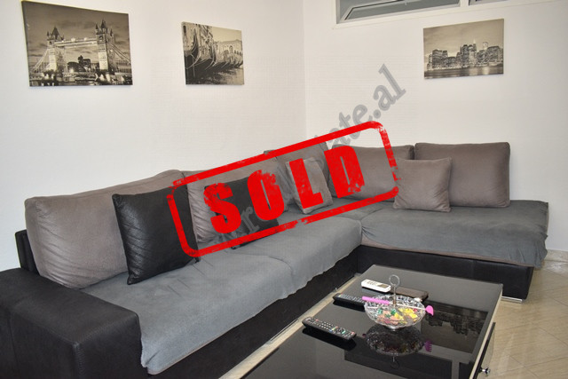 Apartament 2+1 per shitje ne rrugen Fatmir Haxhiu ne Tirane.
Ndodhet ne katin e pare banim te nje p